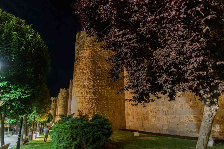Ávila 076 - muralla.jpg